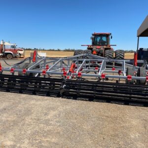 Yeomans T193 with hydraulic crumble roller and hydraulic depth control