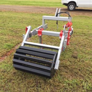 Yeomans p40 plow , fixed shanks and crumble roller, wombat points