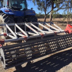 Yeomans plow with fixed shanks and crumble roller