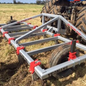 Yeomans plow L60 14 fitted with 11 26” shanks at 15in spacing fitted with HD wheels, working in wet ground