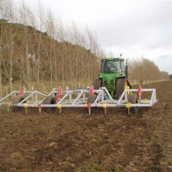 Yeomans T123 Folding Wing Plow (TFW123) is designed for large‑scale Keyline cultivation