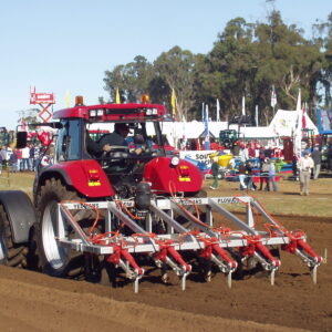 Yeomans plow at field day - fitted with stump jump cylinders
